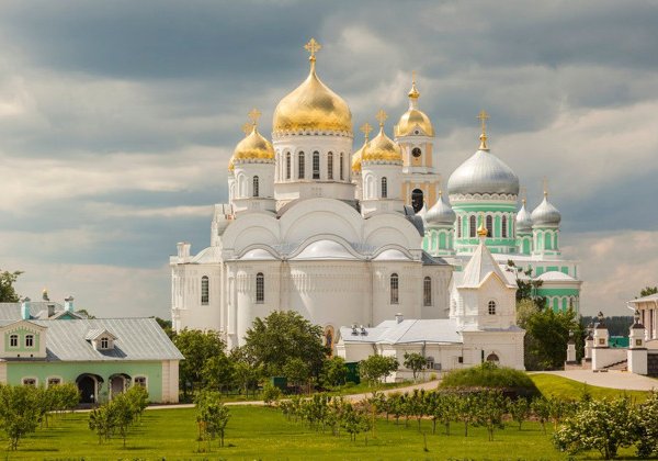 Дивеевский монастырь и село Дивеево