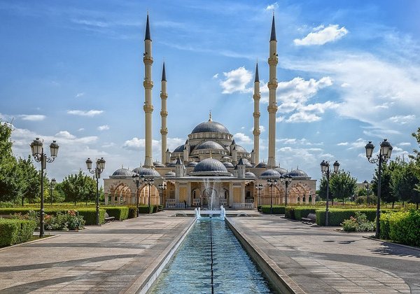 Гостеприимный Грозный: мечети, Грозный-сити и смотровая «Лестница в небеса»