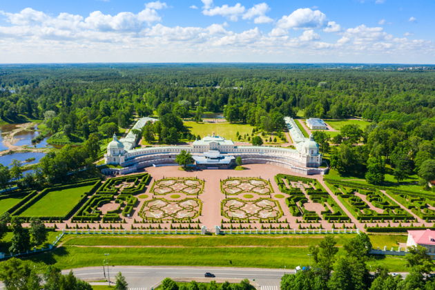 Автобусная экскурсия в Ораниенбаум и Большой Меншиковский Дворец - фото 2