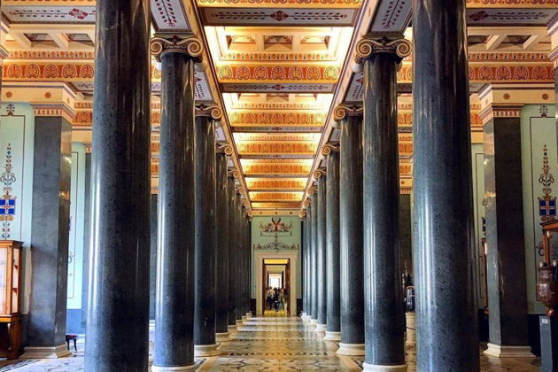 Фото экскурсии - Автобусная обзорная экскурсия по городу с визитом в Эрмитаж - 15