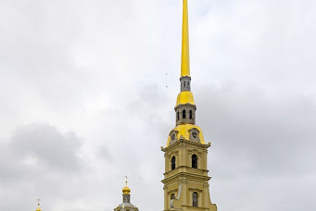 Петропавловская крепость — Петровский бриг в светлое будущее-1