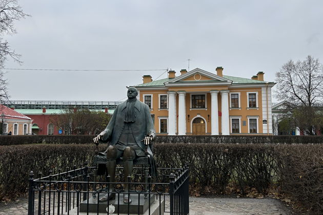 Петропавловская крепость — Петровский бриг в светлое будущее-3