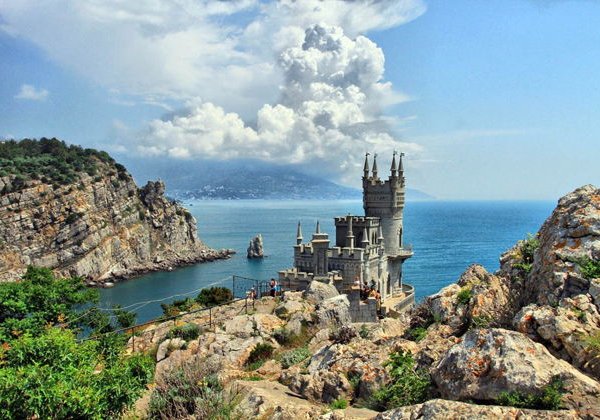 Блистательные дворцы Южнобережья и морская прогулка в Ялту - фото 3