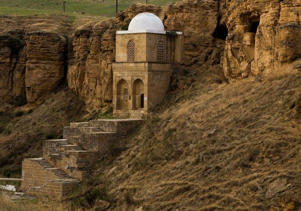 Книга-монолит: Гобустан и грязевые вулканы - фото 3