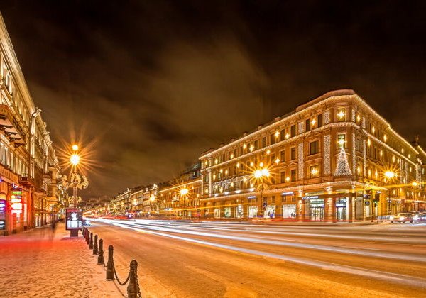 Поездка по ночному Петербургу на комфортабельном автомобиле с профессиональным краеведом - фото 3