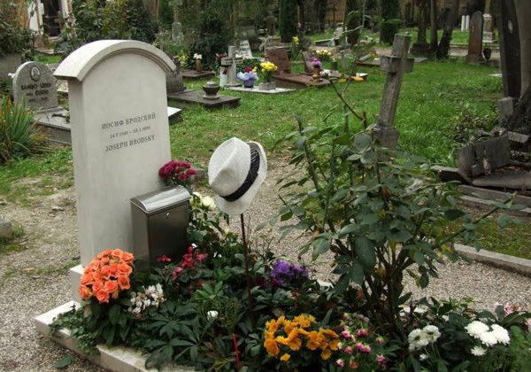Остров кладбище Сан-Микеле и могила Бродского - фото 1