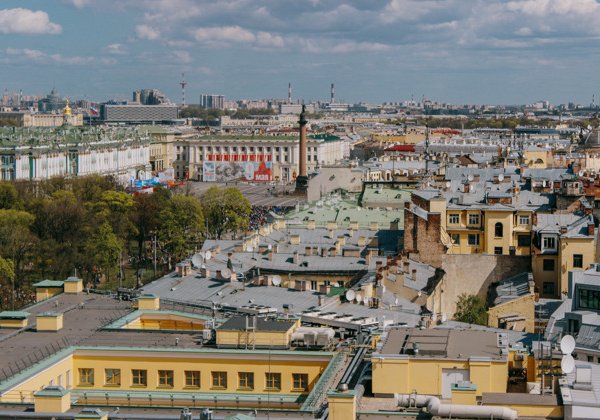 Пешком по центру Петербурга с профессиональным краеведом