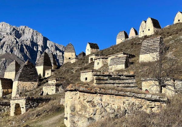 Северная Осетия: Кармадон, Даргавс, монастырь и три ущелья - фото 2