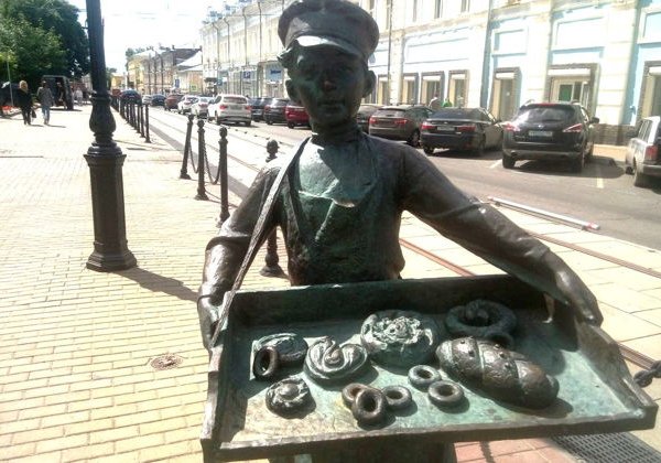 Тайны улицы Рождественской: аудиоэкскурсия в историческом центре города - фото 1