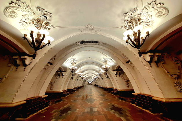 Фото экскурсии - Метро для школьников — первая линия, секретный диаметр и дружба народов - 6