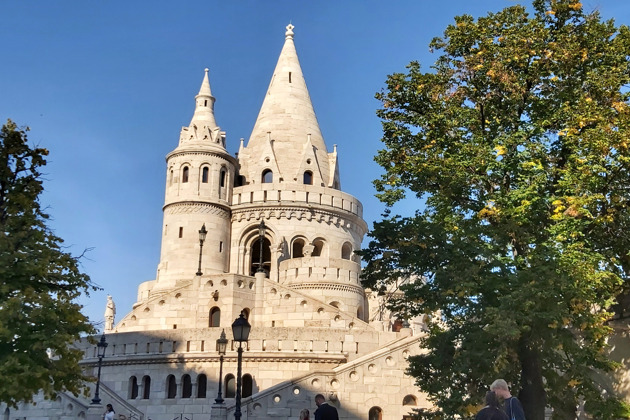 Фото - экскурсия:  Очарование Будайской крепости: путешествие сквозь века