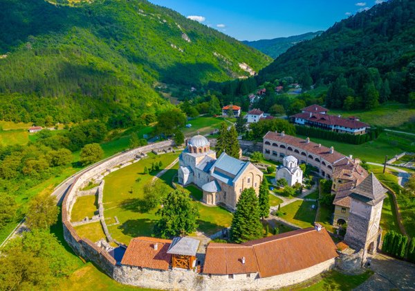 Средневековые монастыри Сербии
