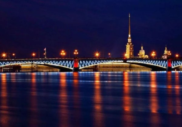 Индивидуальная экскурсия по ночному городу на микроавтобусе с гидом