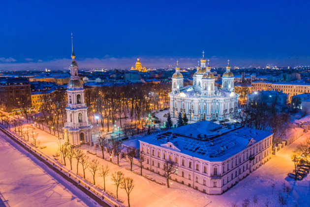 По православным храмам Петербурга