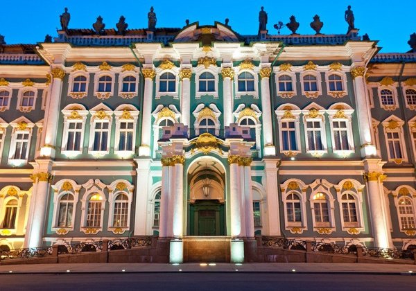 Индивидуальная экскурсия по Петербургу и Эрмитажу 