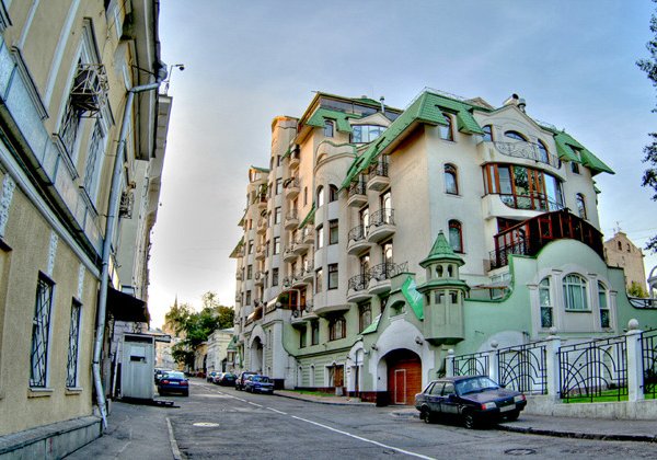 Экскурсия по проходным дворам Москвы