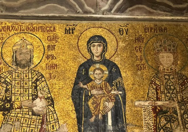Два символа Стамбула за два часа: Айя София и Голубая Мечеть