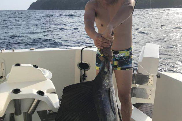 Фото экскурсии - Рыбалка мечты на личном корабле. Постоянный троллинг на хищника - 12