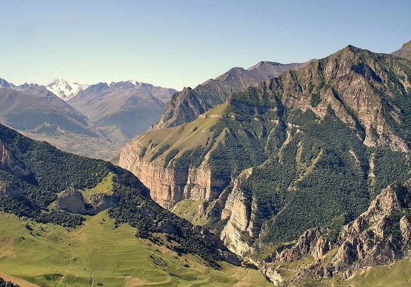 Кавказская жемчужина: манящая Кабарда и чарующая Балкария
