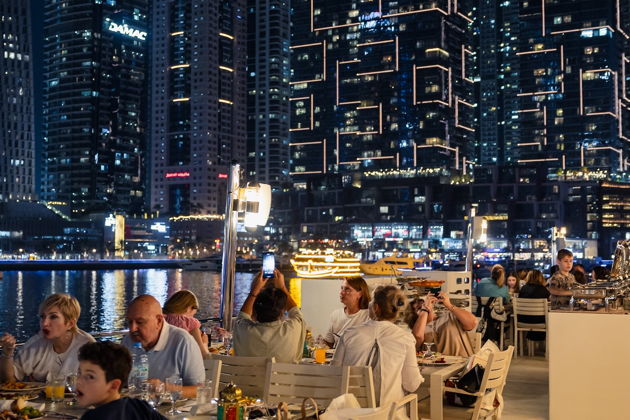 Фото экскурсии - Роскошный ужин на катамаране Alexandra в заливе Марина - 9