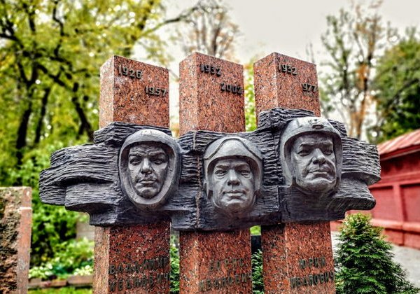 Новодевичье кладбище — некрополь знаменитостей - фото 4