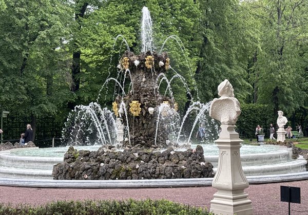 Обзорная экскурсия с посещением Летнего сада
