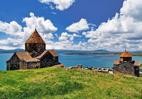 2-дневный тур: Хор Вирап, Нораванк, Татев, оз. Севан (ночевка в Горисе) - фото 1