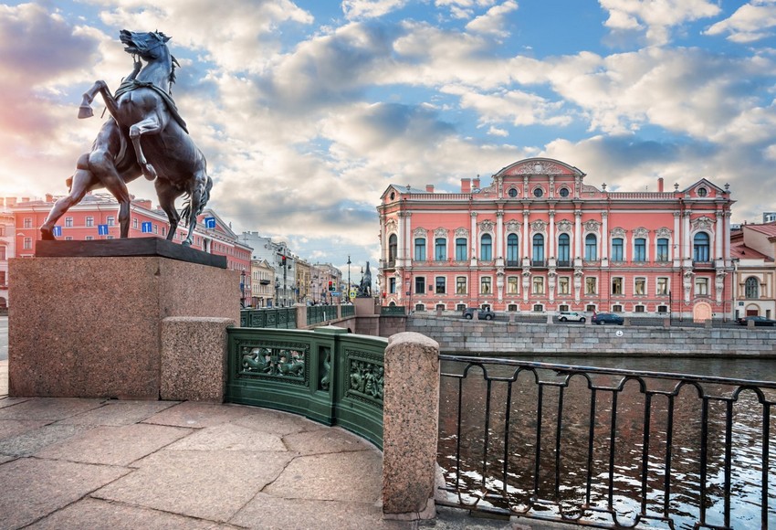 Аничков дворец в Санкт-Петербурге