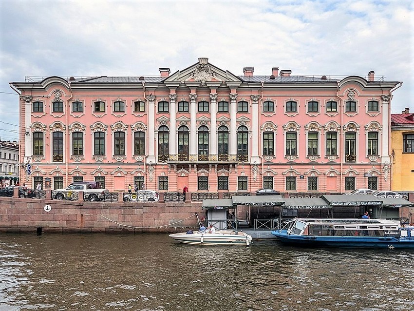 Строгановский дворец в Санкт-Петербурге