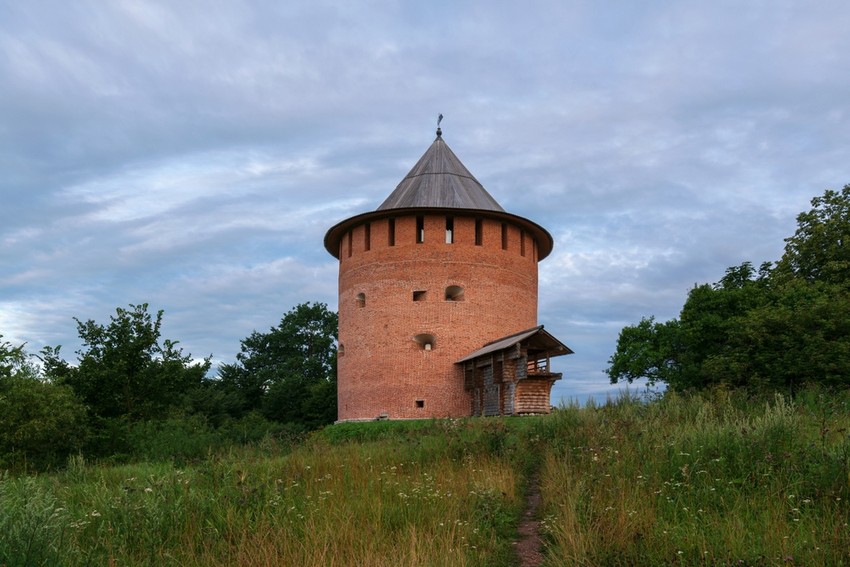 Фото - Алексеевская башня - Великий Новгород