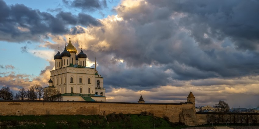 Фото - Псково-Печерский монастырь - Псков