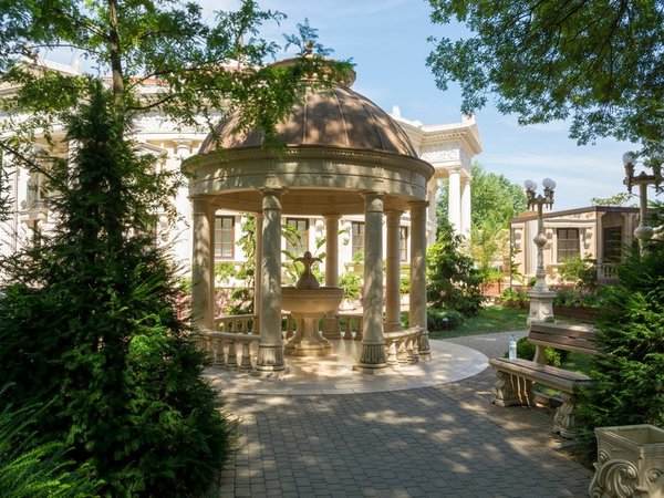 Старый парк в Кабардинке - Геленджик