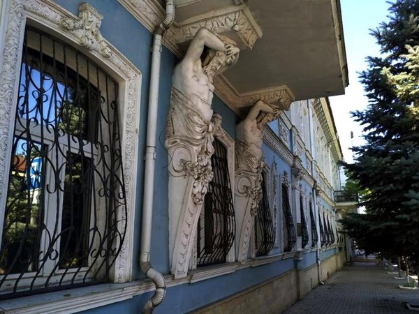 Дом-корабль - Махачкала