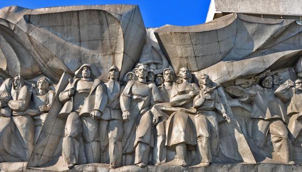 Барельеф "Солидарность" - Минск