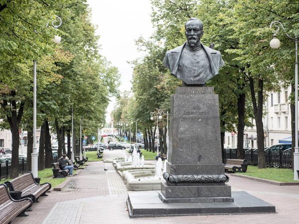 Бюст Ф.Э.Дзержинскому - Минск