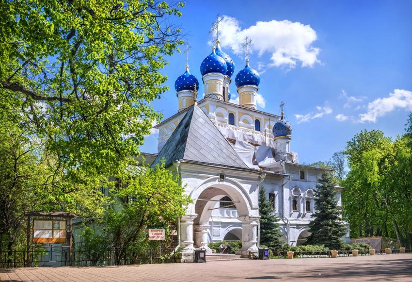 Храм Казанской Иконы Божией Матери в Коломенском в Москве