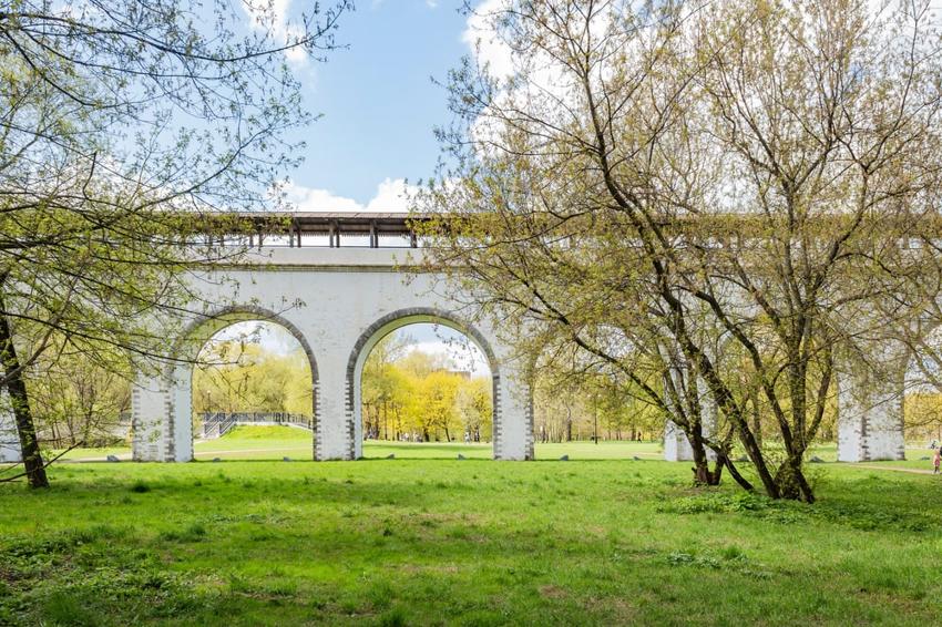 Ростокинский акведук в Москве