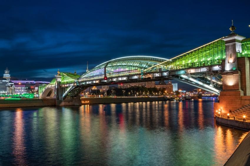 Мост Богдана Хмельницкого в Москве