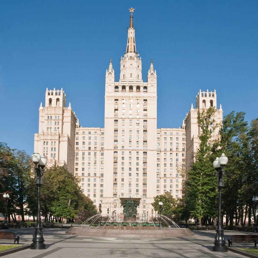 Жилой дом на Кудринской площади в Москве