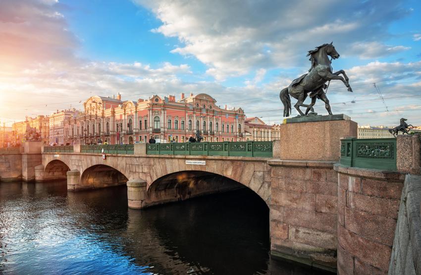 Аничков мост в Санкт-Петербурге