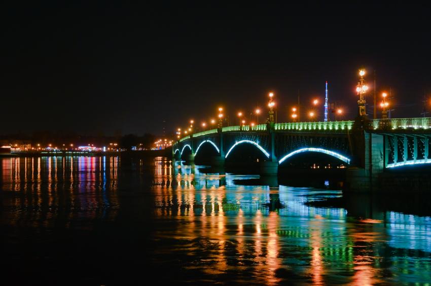 Троицкий мост в Санкт-Петербурге