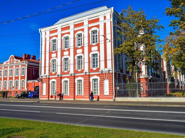 Здание Двенадцати коллегий - Санкт-Петербург