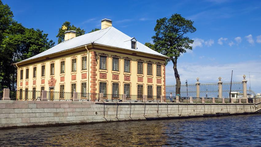 Летний дворец Петра Первого в Санкт-Петербурге