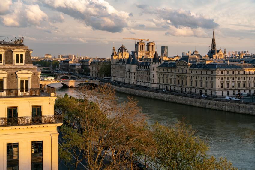 Достопримечательность Площадь Дофин фото - Париж