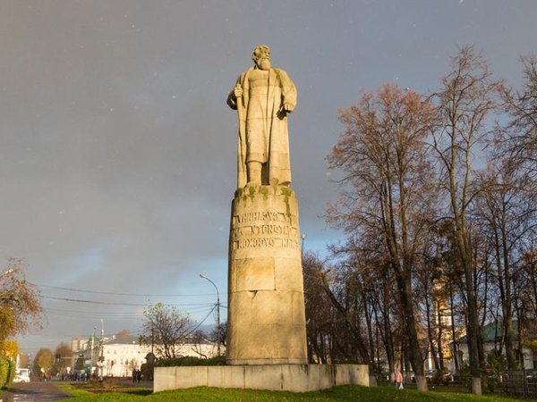 Памятник Ивану Сусанину - Кострома