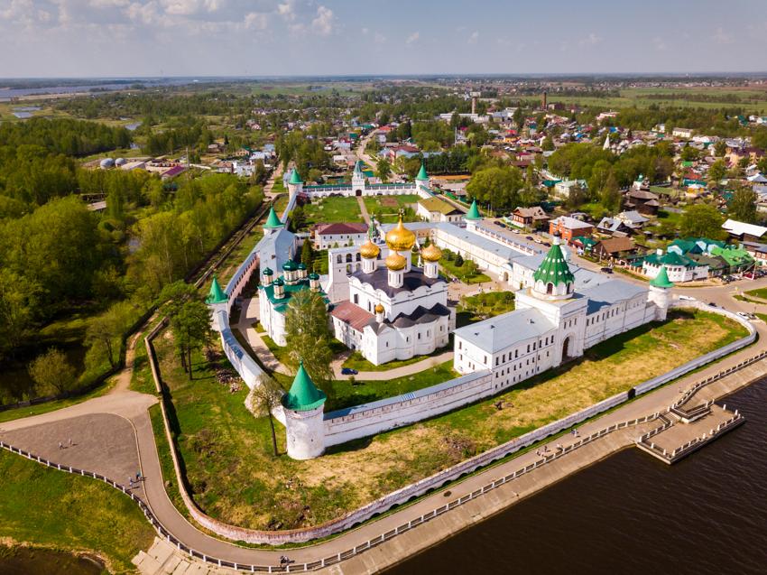 Памятник Ленину в Костроме