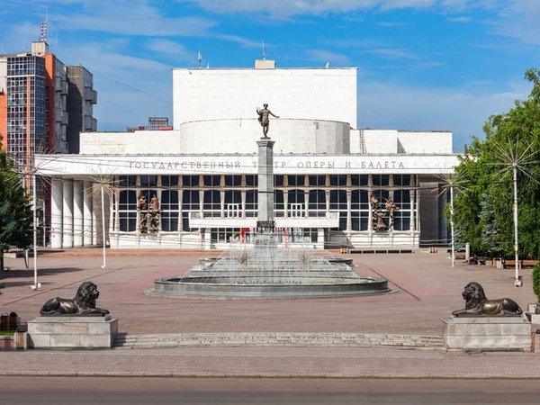Театральная площадь - Красноярск