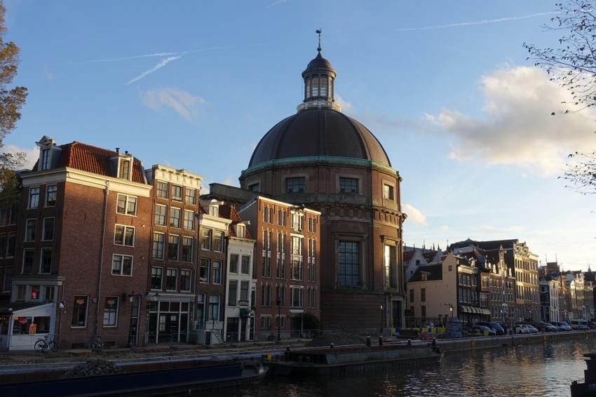 Достопримечательность Старая лютеранская церковь фото - Амстердам