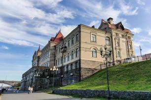 Улица с вывесками с Ѣ - 3 экскурсии