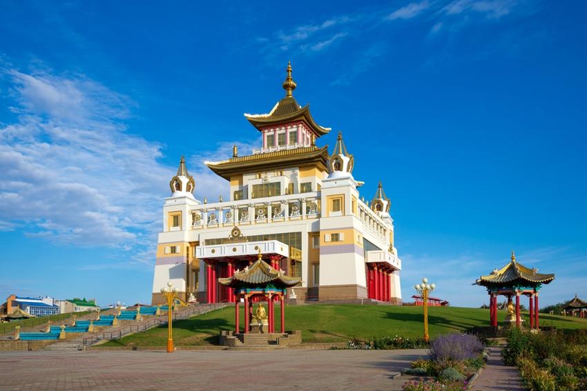 Золотая обитель Будды Шакьямуни